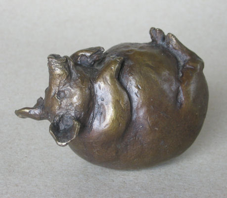 Satiated (bronze pig)